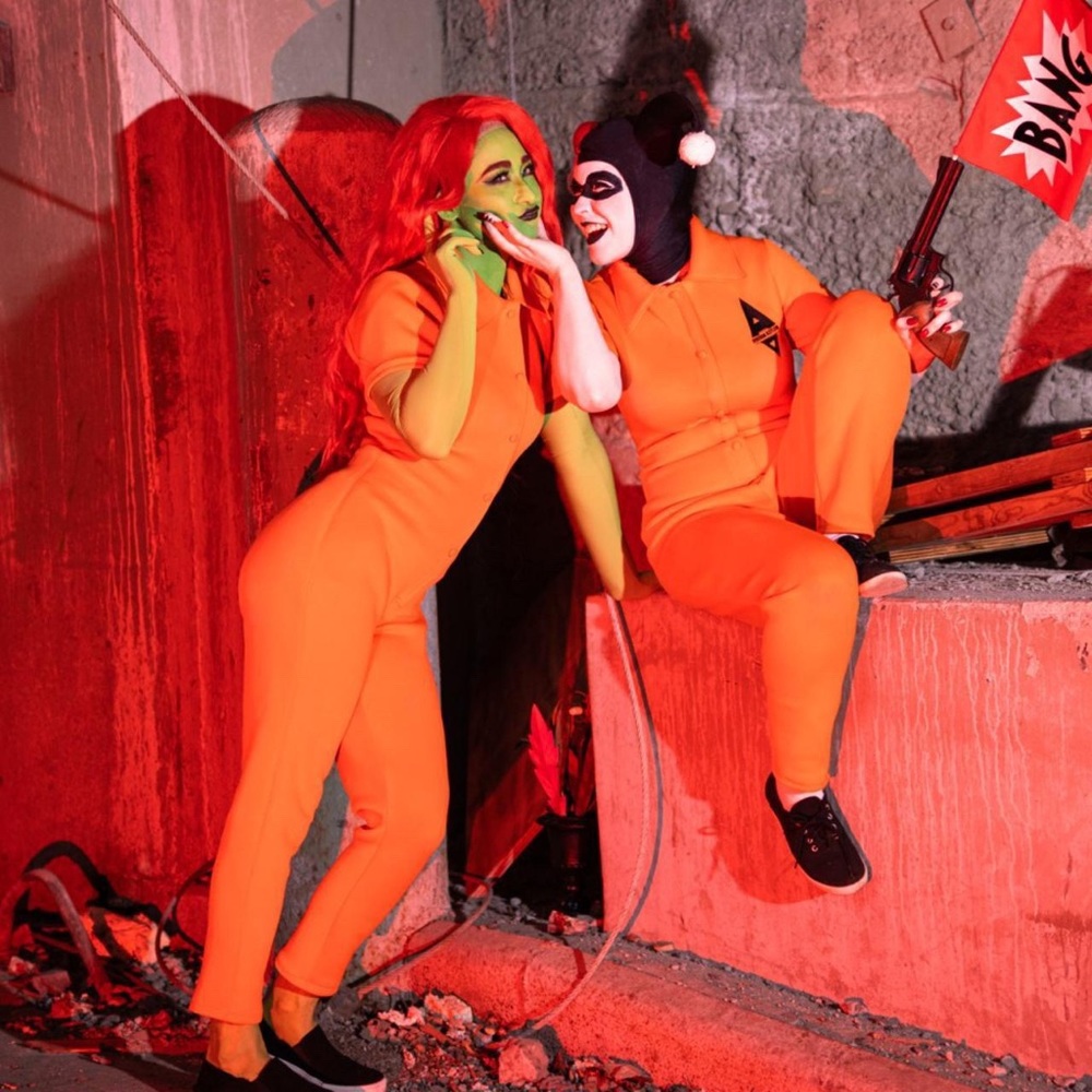Harley Quinn & Poison Ivy Cosplay Costume Arkham Asylum Set